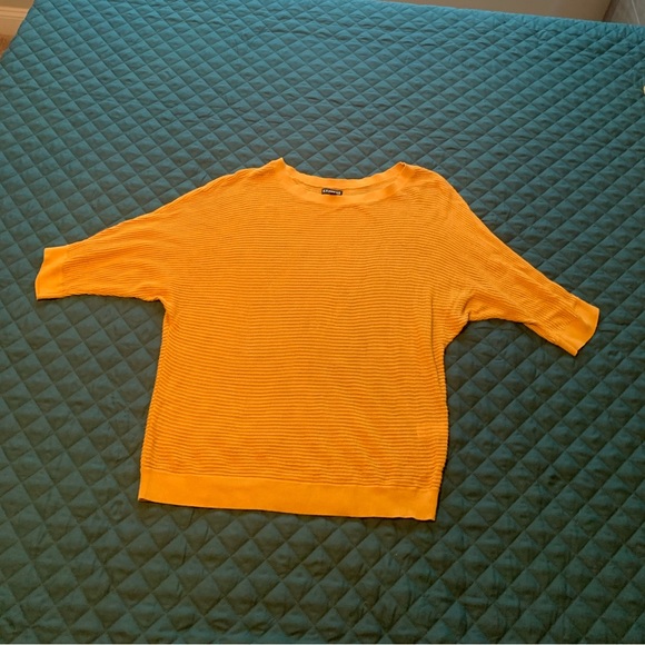 2/$20 or 3/$25 Express Mustard 3/4 Sleeve Blouse Sz L - Picture 3 of 9